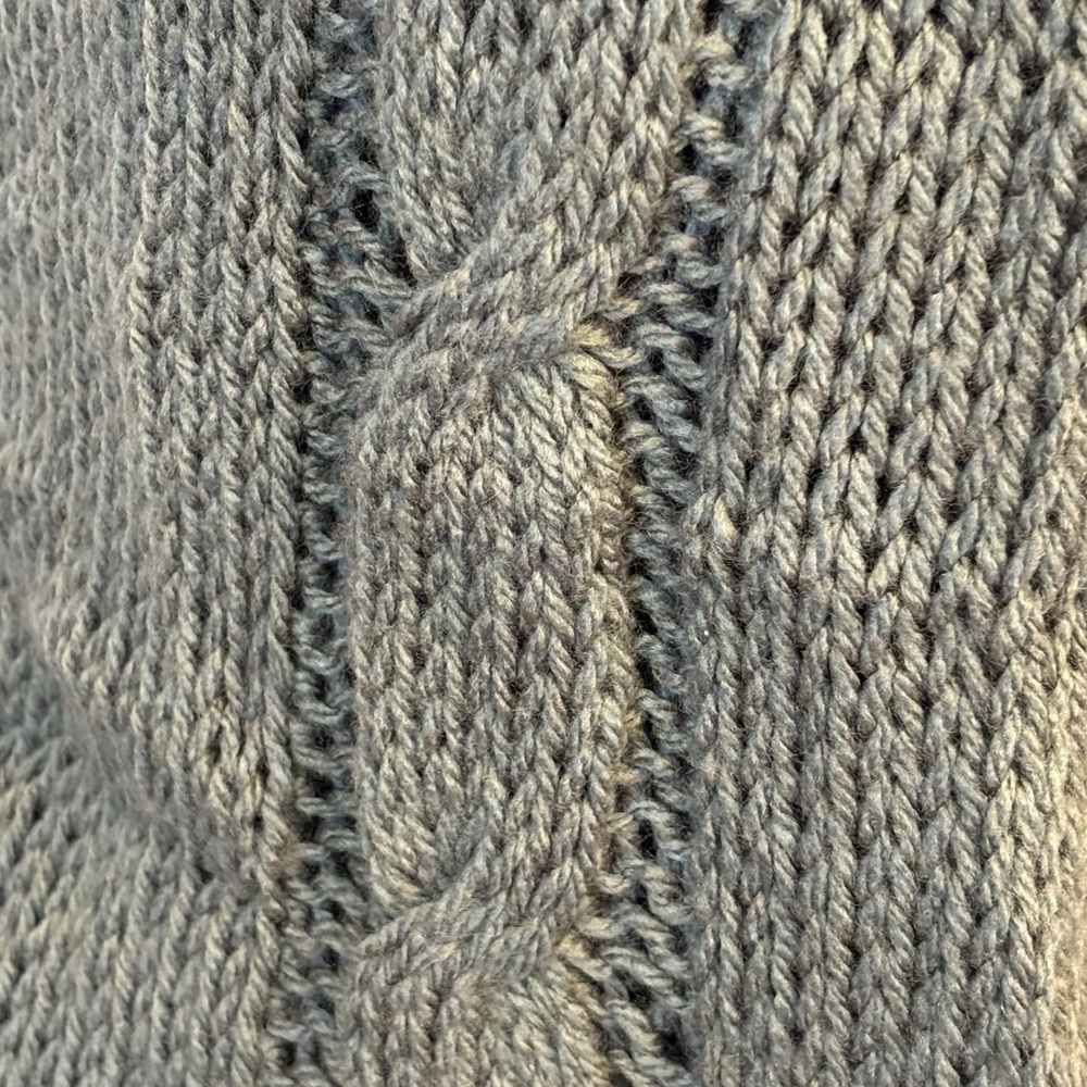 Gem Fox Grey Green Hand Knit Sweater Vest XS - Picture 8 of 9